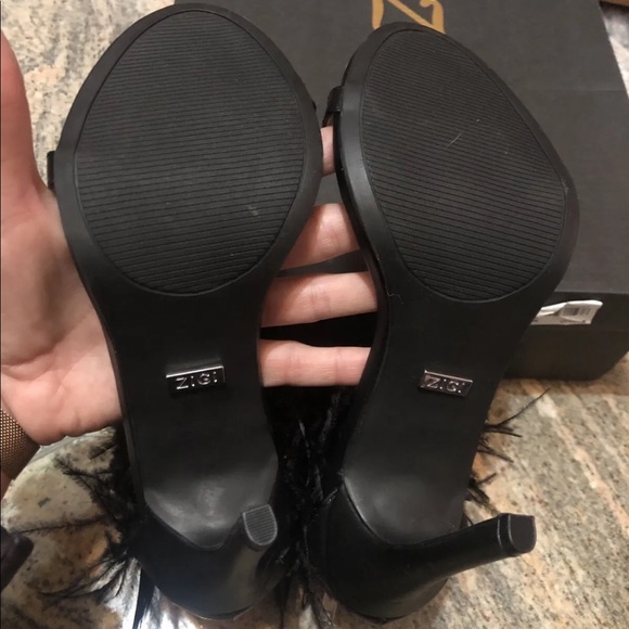ZIGI SoHo Women “BRYNLEA” black feather & rhinestone detailed heels size 7 NIB! - Picture 8 of 12